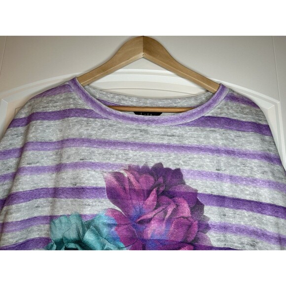Womens Nicole Miller Short Sleeve Shirt Purple Gray Stripe Flower Top XL - Picture 3 of 8